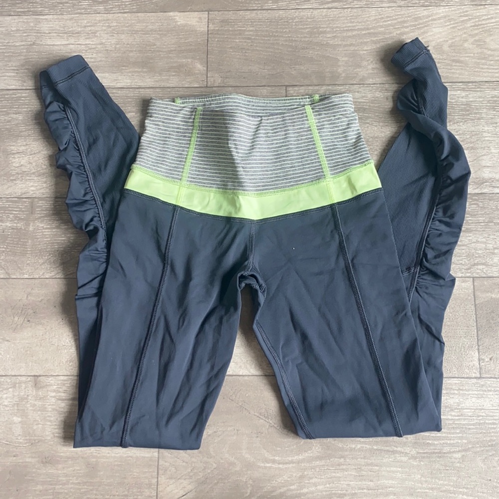 Grey LuluLemon Leggings